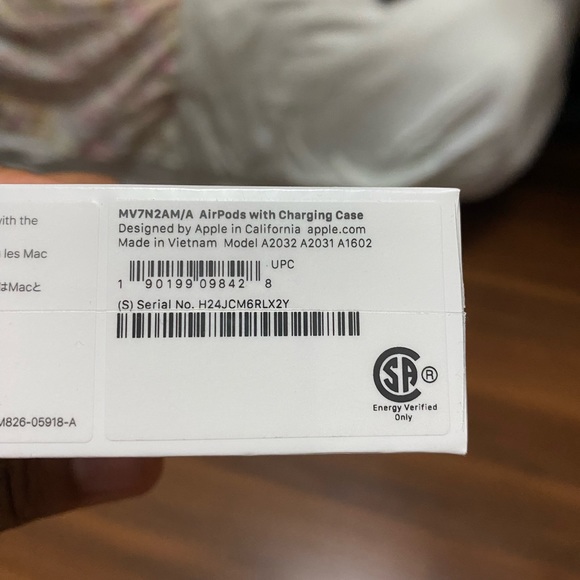 AirPods model a2032 a2031 a1602 - Picture 7 of 7